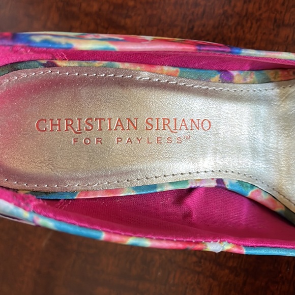 Multi. Colored shoe 3.5” heel - Picture 4 of 4